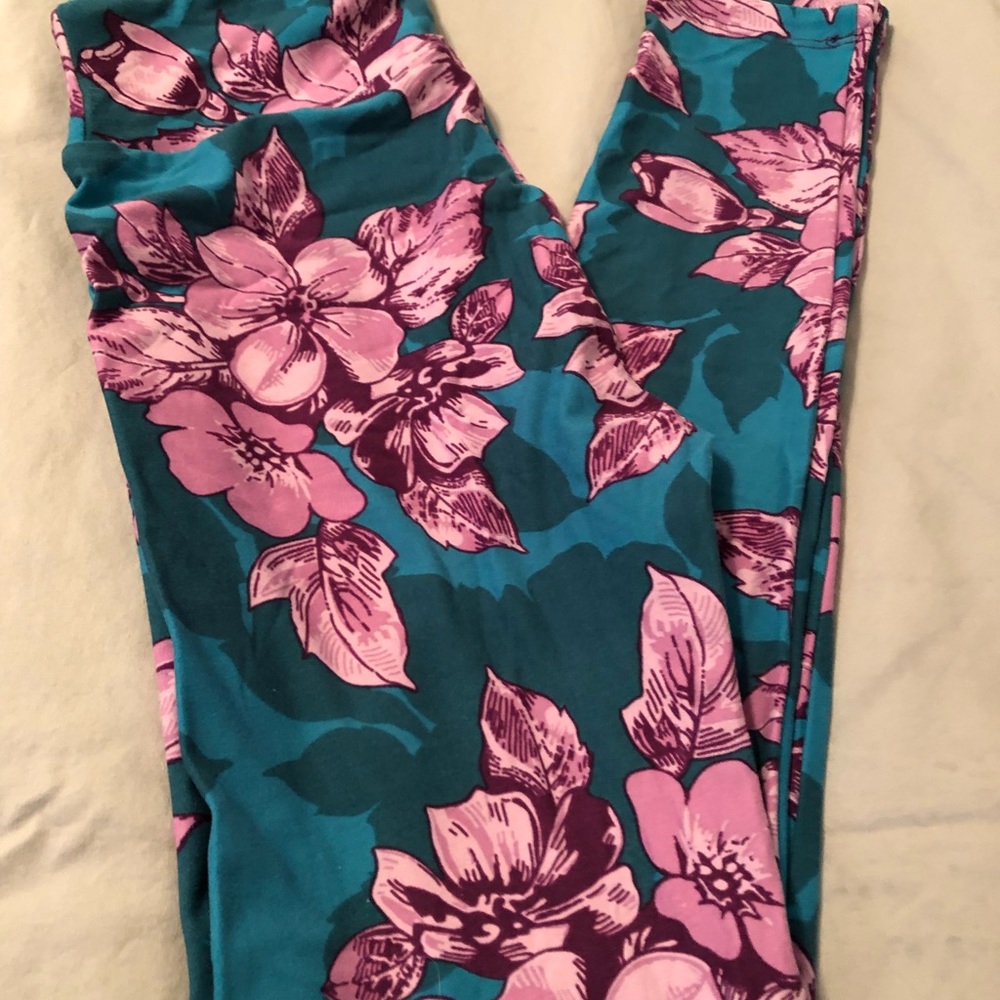Lularoe - Picture 5 of 8